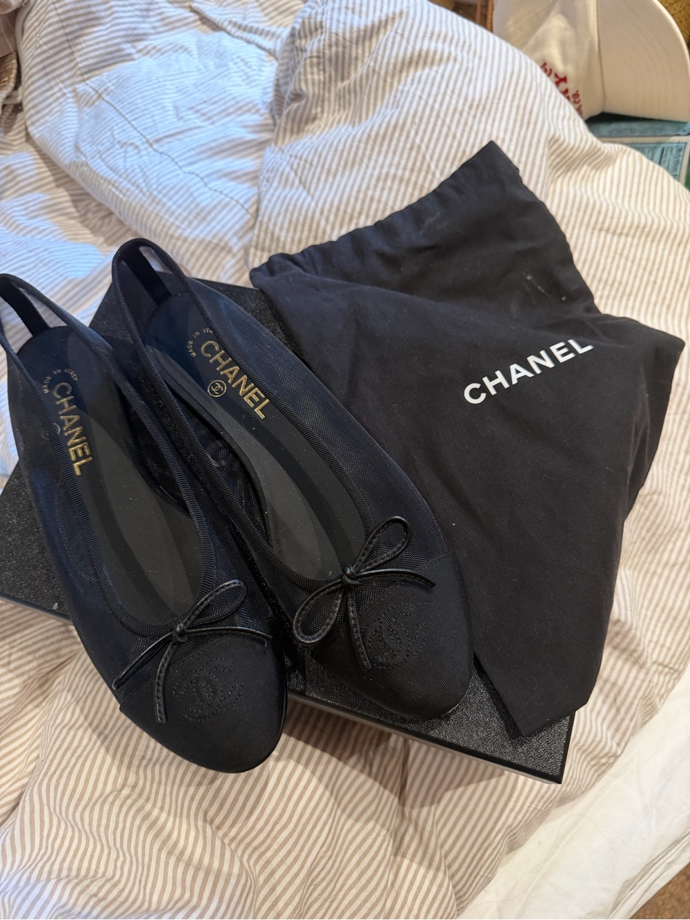 CHANEL Black Mesh Ballerina Flats with Bow and CC Logo